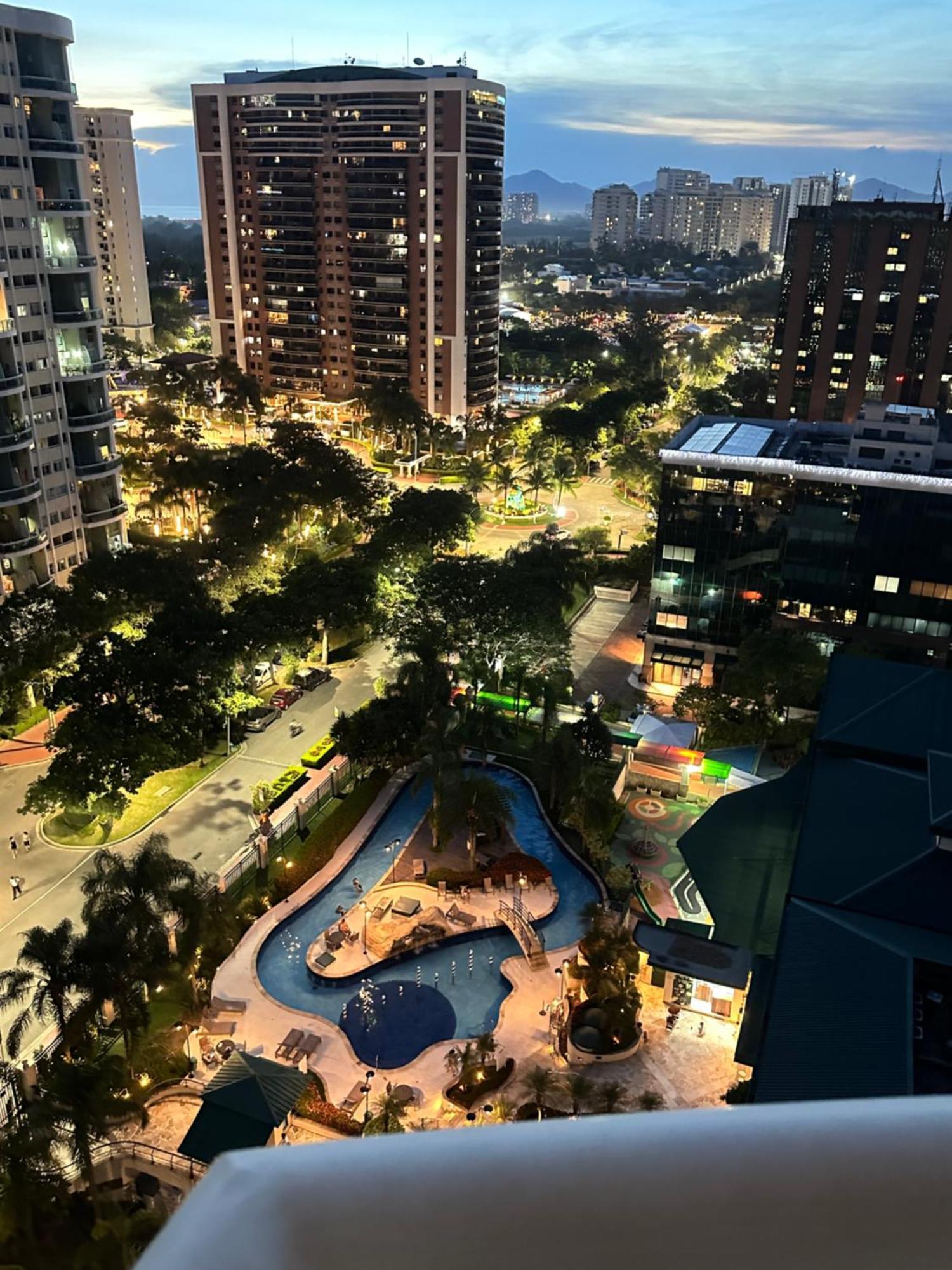 Flat Com Vista Panoramica -15- Na Barra Da Tijuca - Estacionamento Gratuito - Frigobar - Ar Condicionado - Piscina - Academia - Balsa Para Praia Gratis - Varanda - Vista Parcial Mar E Lagoa Rio de Janeiro Exterior photo